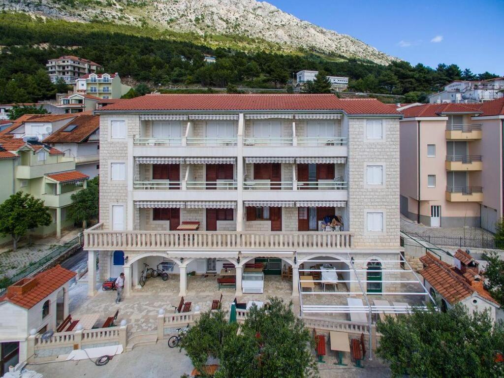 Apartments Tihomir Musac Омиш Экстерьер фото