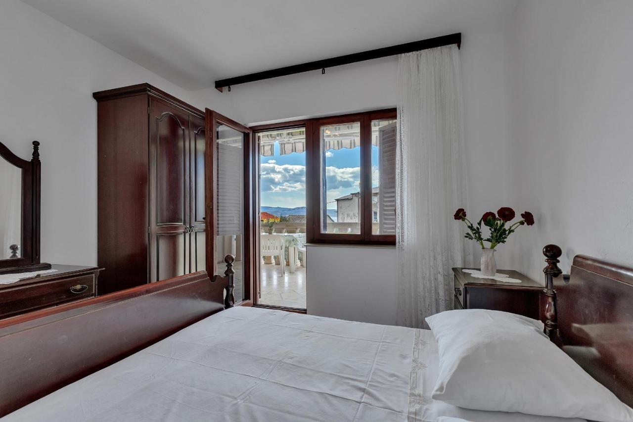 Apartments Tihomir Musac Омиш Экстерьер фото