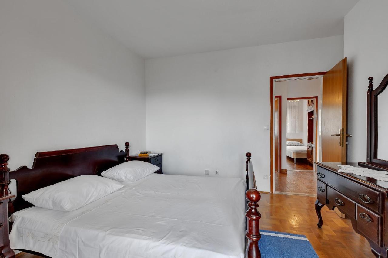 Apartments Tihomir Musac Омиш Экстерьер фото