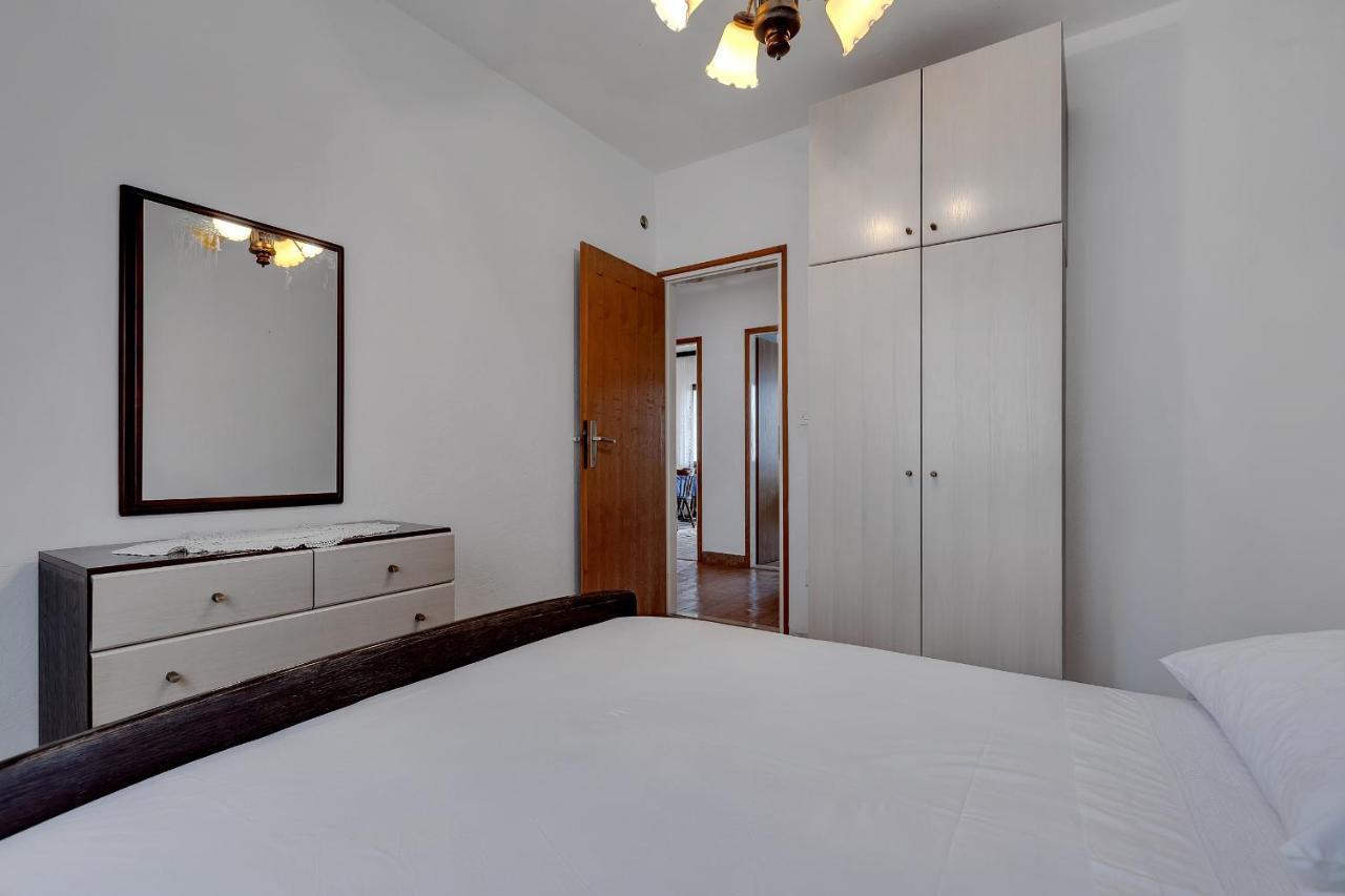 Apartments Tihomir Musac Омиш Экстерьер фото