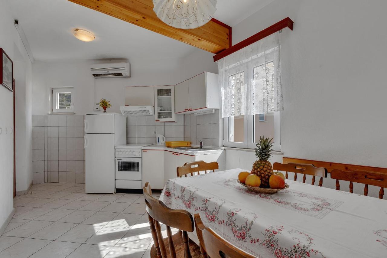 Apartments Tihomir Musac Омиш Экстерьер фото