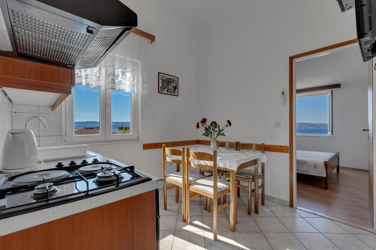 Apartments Tihomir Musac Омиш Экстерьер фото
