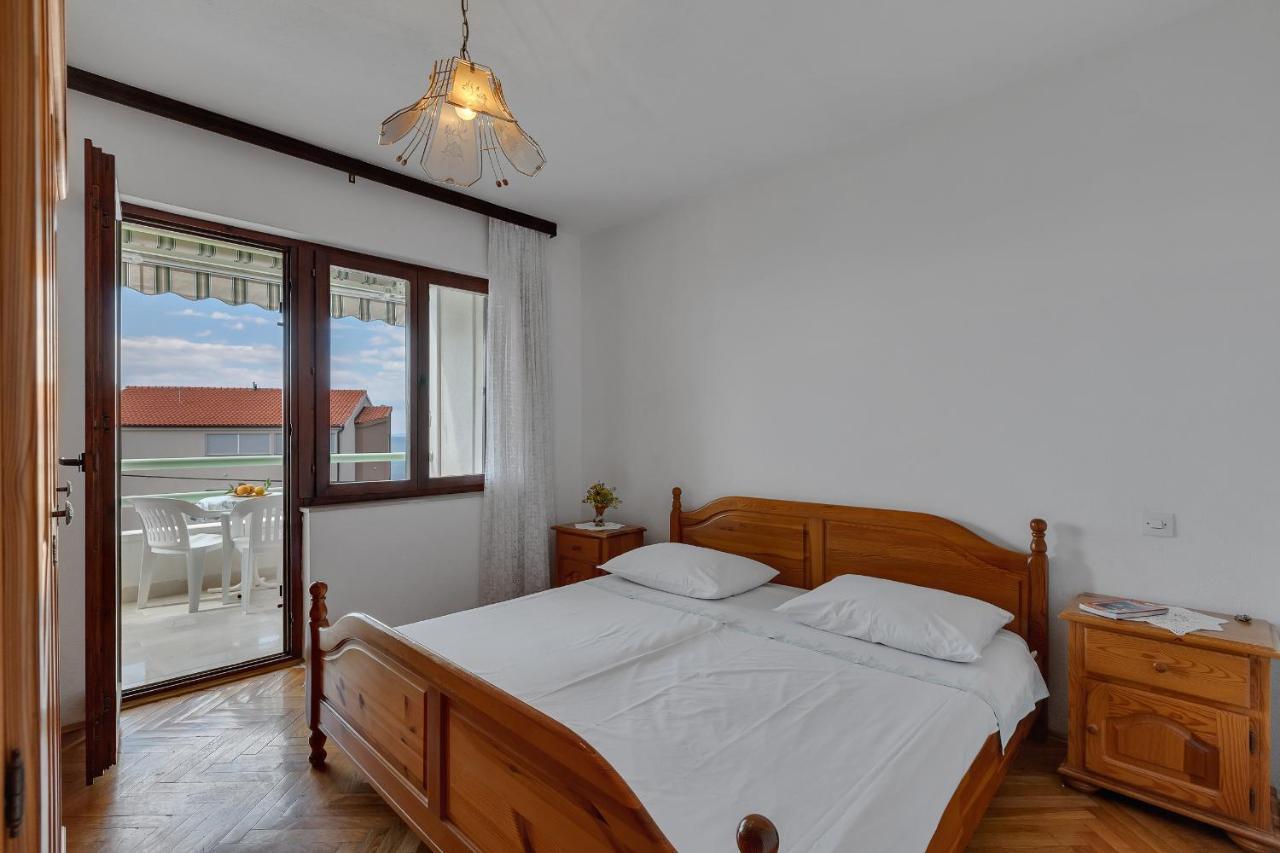 Apartments Tihomir Musac Омиш Экстерьер фото