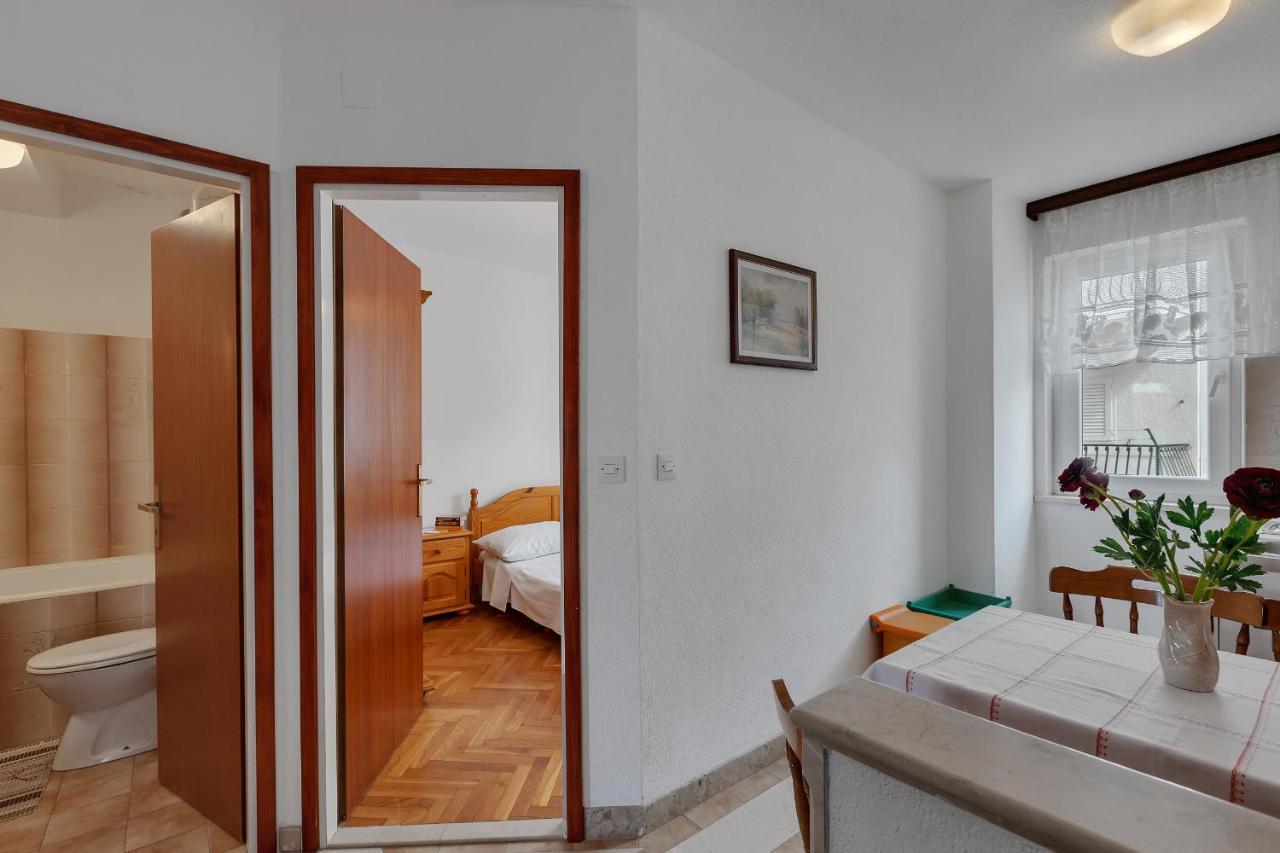 Apartments Tihomir Musac Омиш Экстерьер фото
